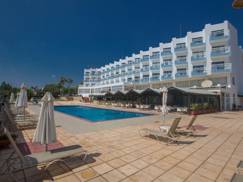 Polycarpia Hotel Pernera Exterior photo